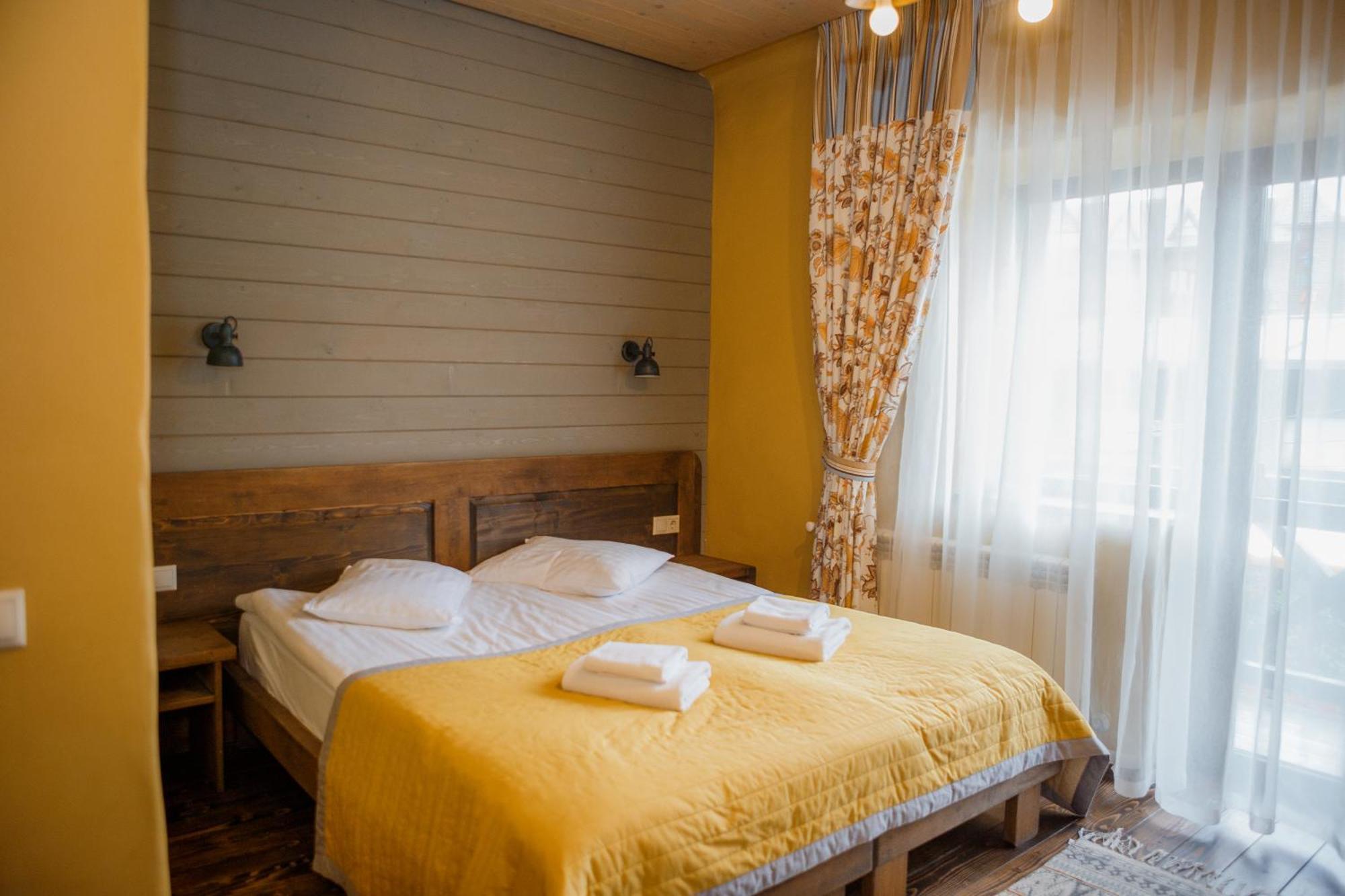 Hotel Monysto Bukovel Bagian luar foto